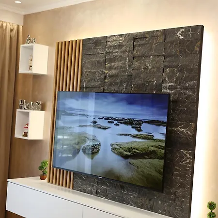 Amel Deluxe Apartamento Durrës