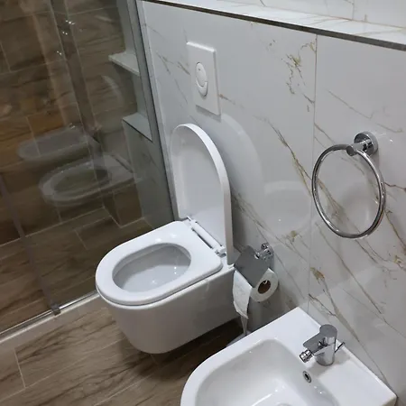 Amel Deluxe Durrës